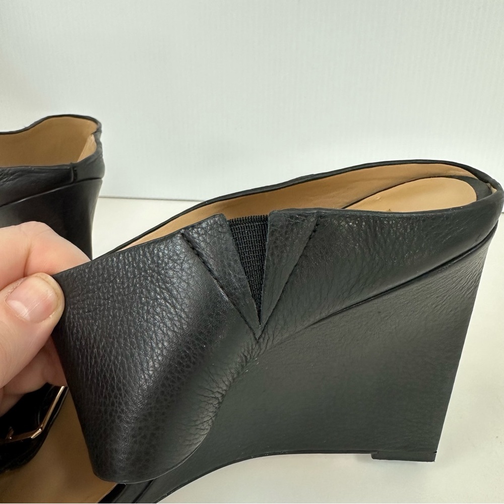 Ann Taylor Black Leather Wide Ankle Strap Buckle OpenToe Boho Heels 8.5M… - Picture 8 of 14